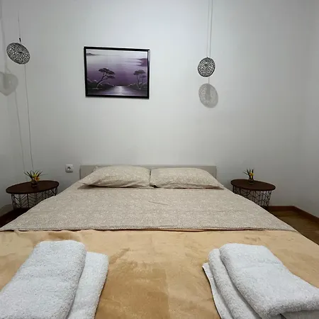 Apartment Golden Royal B Kragujevac